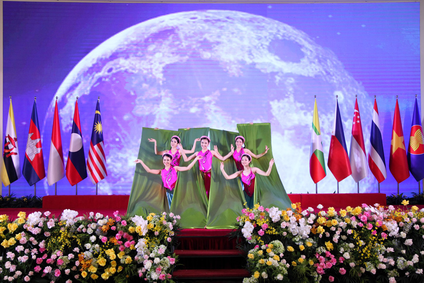Asean 36 06