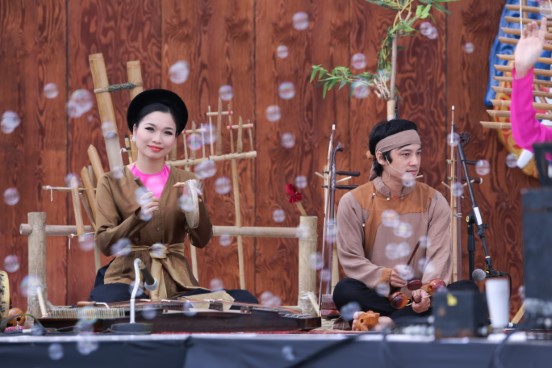 Le Hoi Andong 11