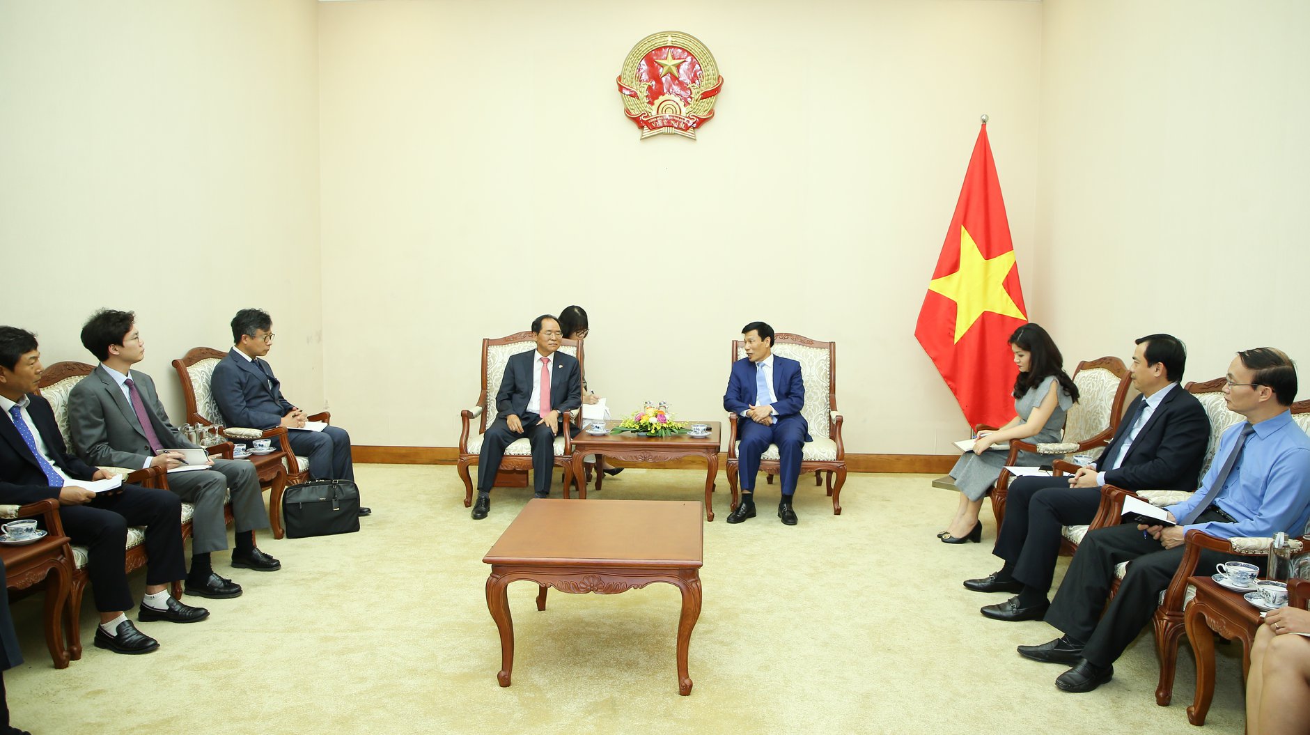 Bo Truong Nguyen Ngoc Thien Tiep Tan Ds Hanquoc 02