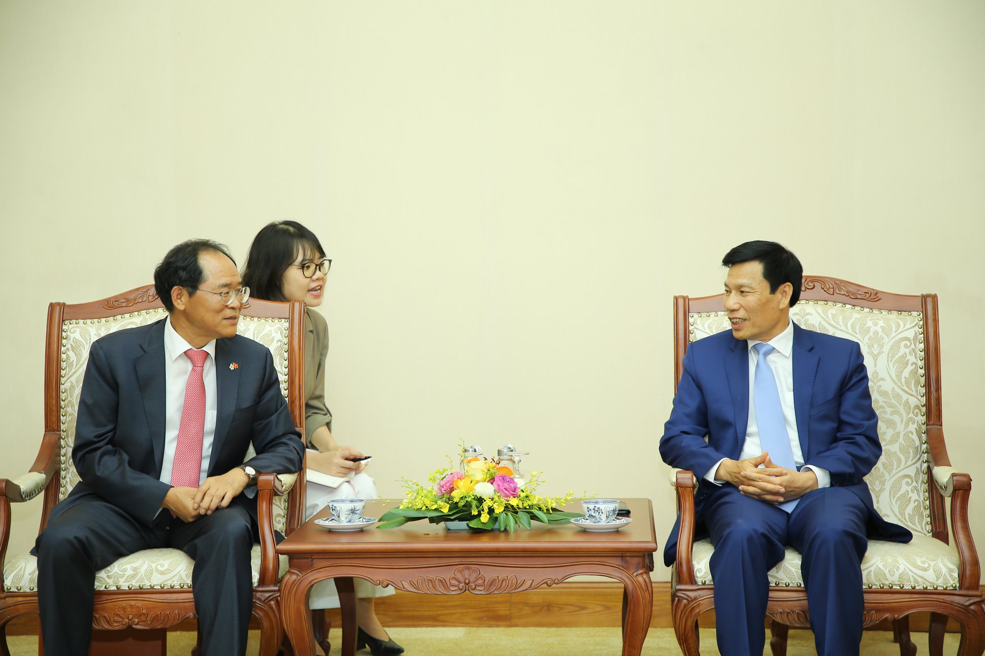 Bo Truong Nguyen Ngoc Thien Tiep Tan Ds Hanquoc 04