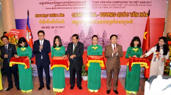 Khai Mac Trien Lam Cpc 2017 01