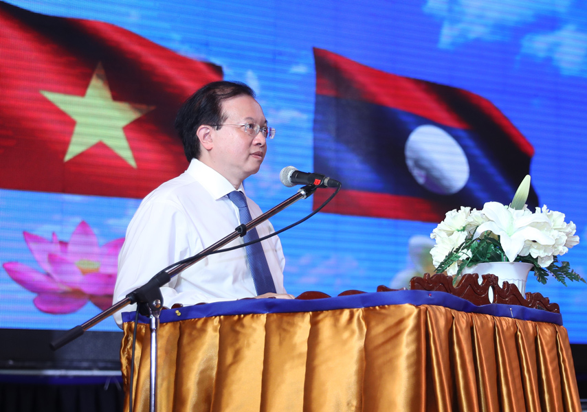 Vn Lao Ko Ngung Tang Cuong Hop Tac Dao Tao Ve Vn Nghe Thuat 02