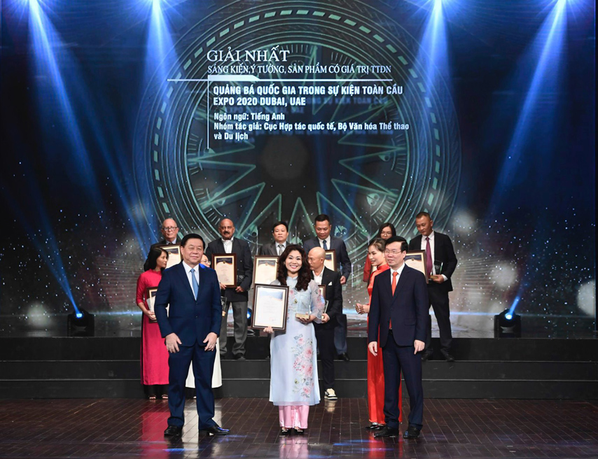 Giai Thuong Thong Tin Doi Ngoai 2022 01