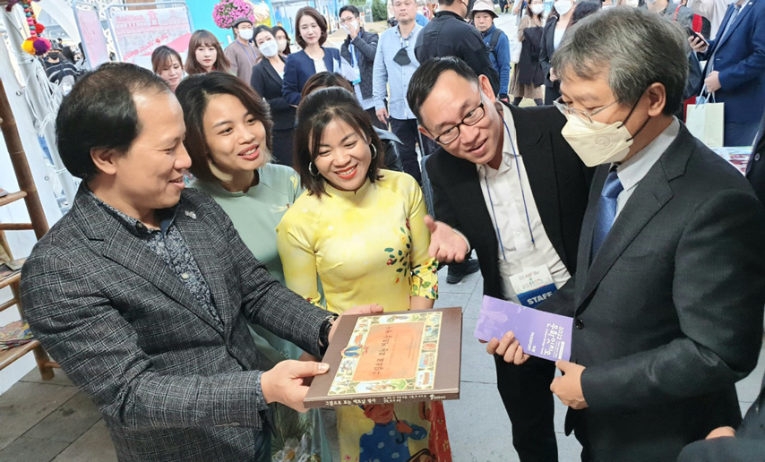 Khai Mac Le Hoi Du Lich Van Hoa Viet Nam Tai Han Quoc 2022 02