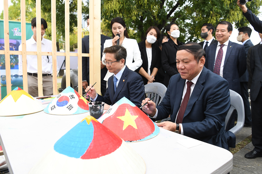Viet Nam Han Quoc Hop Tac Phat Trien Cac Nganh Cong Nghiep Van Hoa 07