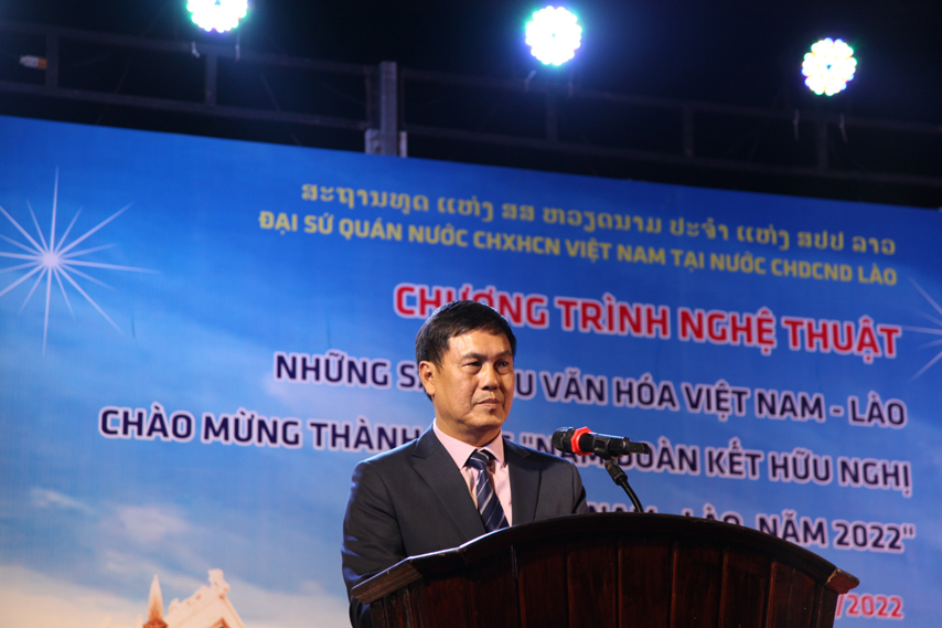 Am Ap Chuong Trinh Nghe Thuat Danh Cho Kieu Bao Viet Nam O Thu Do Vieng Chan Lao 01