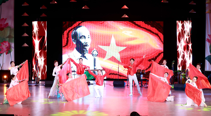 Van Hoa Suc Manh Doan Ket Viet Nam Cuba 04