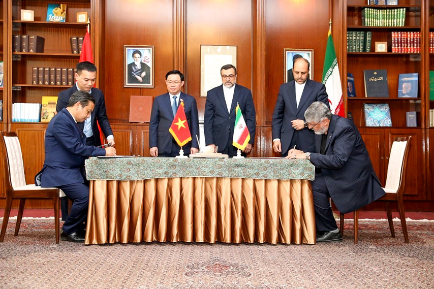 Viet Nam Iran Ky Ket Ban Ghi Nho Hop Tac Trong Linh Vuc The Thao 01