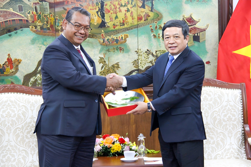 Tang Cuong Hop Tac Van Hoa Du Lich Trong Quan He Doi Tac Chien Luoc Viet Nam Malaysia 02