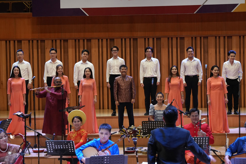 Tang Cuong Gan Ket Am Nhac Truyen Thong Asean Voi Chtr Hoa Nhac Tinh Huu Nghi Xuyen Bien Gioi 03
