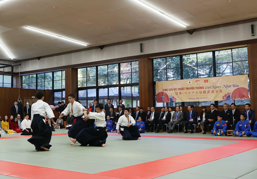 Chu Tich Nuoc Vo Van Thuong Du Chuong Trinh Giao Luu Va Trinh Dien Vo Thuat Vovinam Va Vo Dao Nhat Ban 03