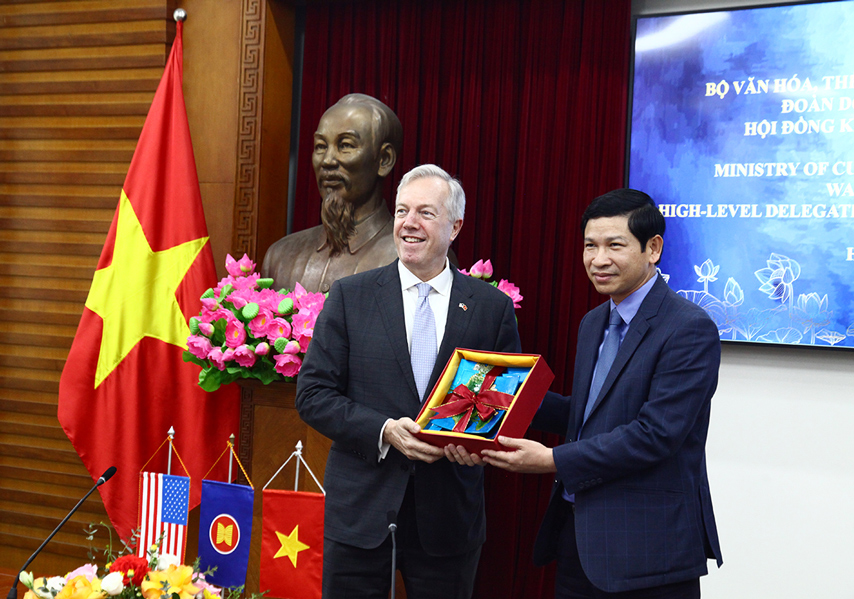 Tang Cuong Hop Tac Ve Dl Vh Tuong Xung Quan He Doi Tac Chien Luoc Toan Dien Vn Us 03
