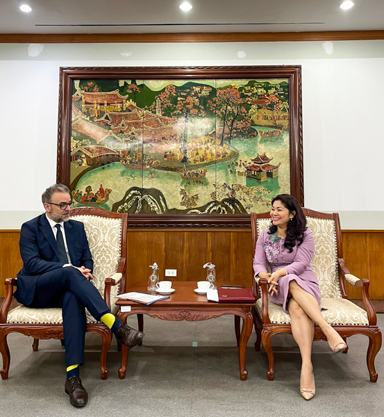 Tiem Nang Thuc Day Cnvh Sang Tao Va Quang Ba Dl Thong Qua Hoi Nghi Unctad 02