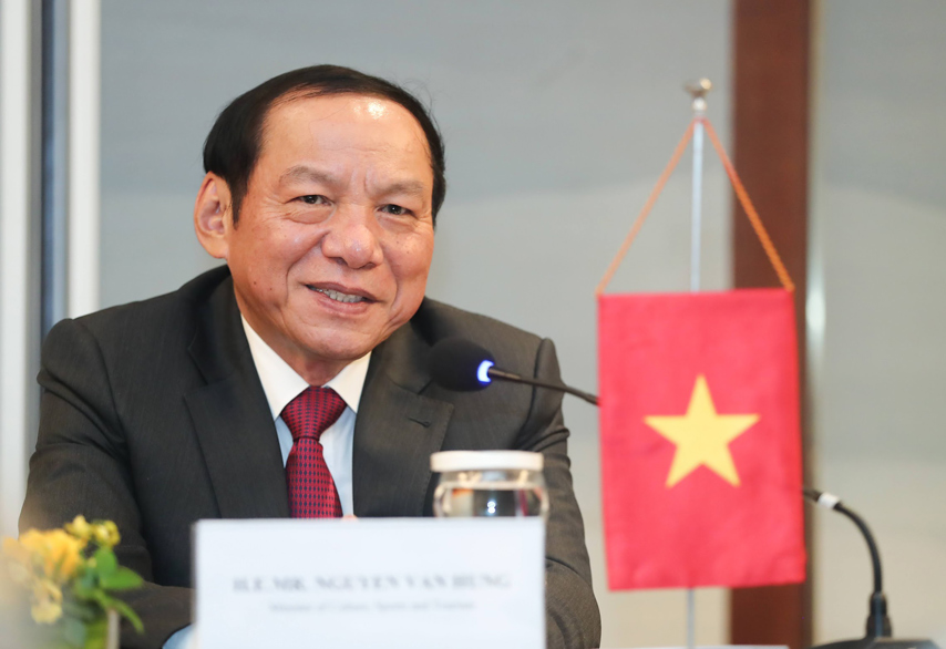 Van Hoa La Cau Noi Cua Tinh Huu Nghi Viet Nam Va Lao 06