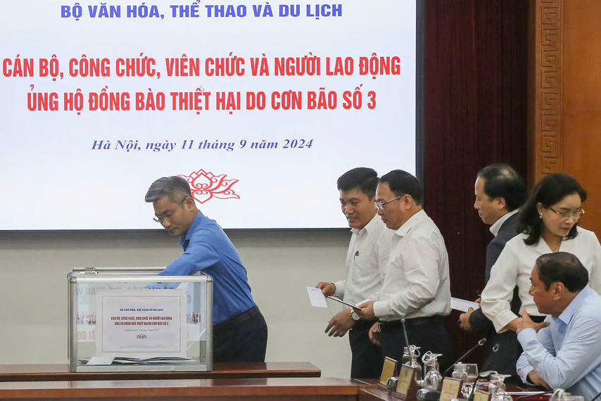 Cong Doan Cuc Htqt Ung Ho Ho Tro Dong Bao Bi Thiet Hai Do Con Bao So 3 Gay Ra 04