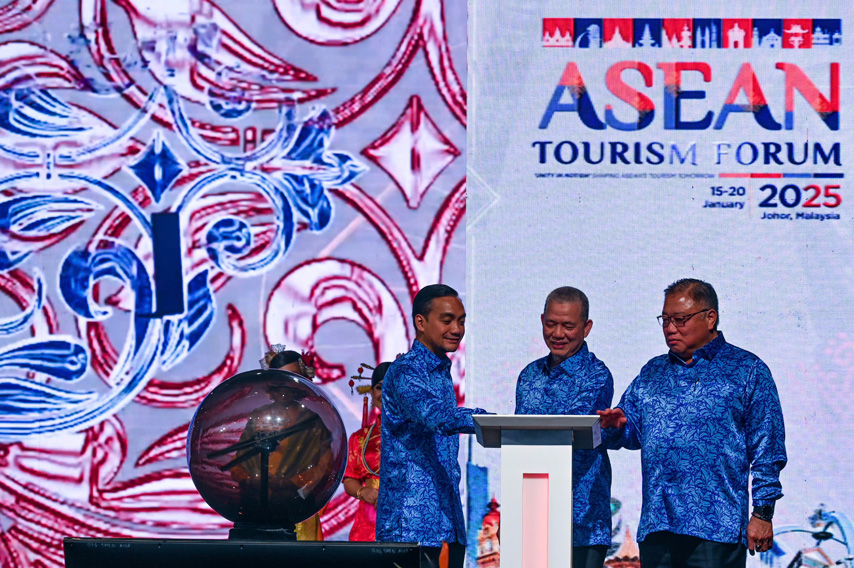 Pho Thu Tuong Chinh Phu Malaysia Khai Mac Dien Dan Du Lich Asean 2025 02a