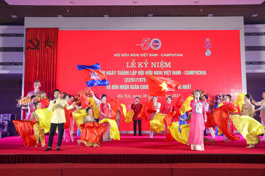 Hn Vn Campuchia 03