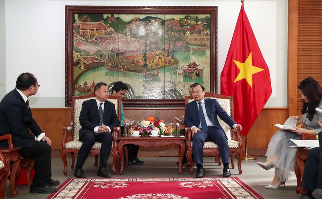 Anh 1